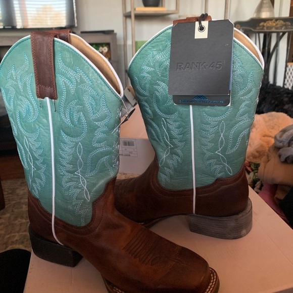 RANK45 Women's Brown and Teal Heeled Boots - Picture 2 of 10